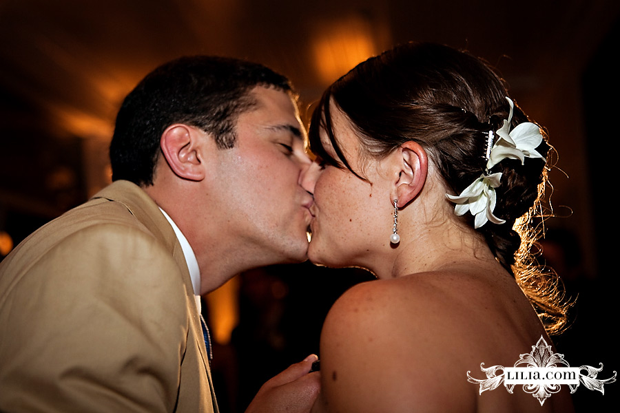 Cake Cutting Kiss