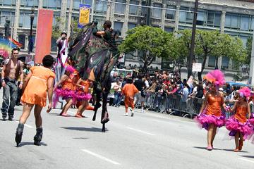 stiltwalker-skaters.jpg